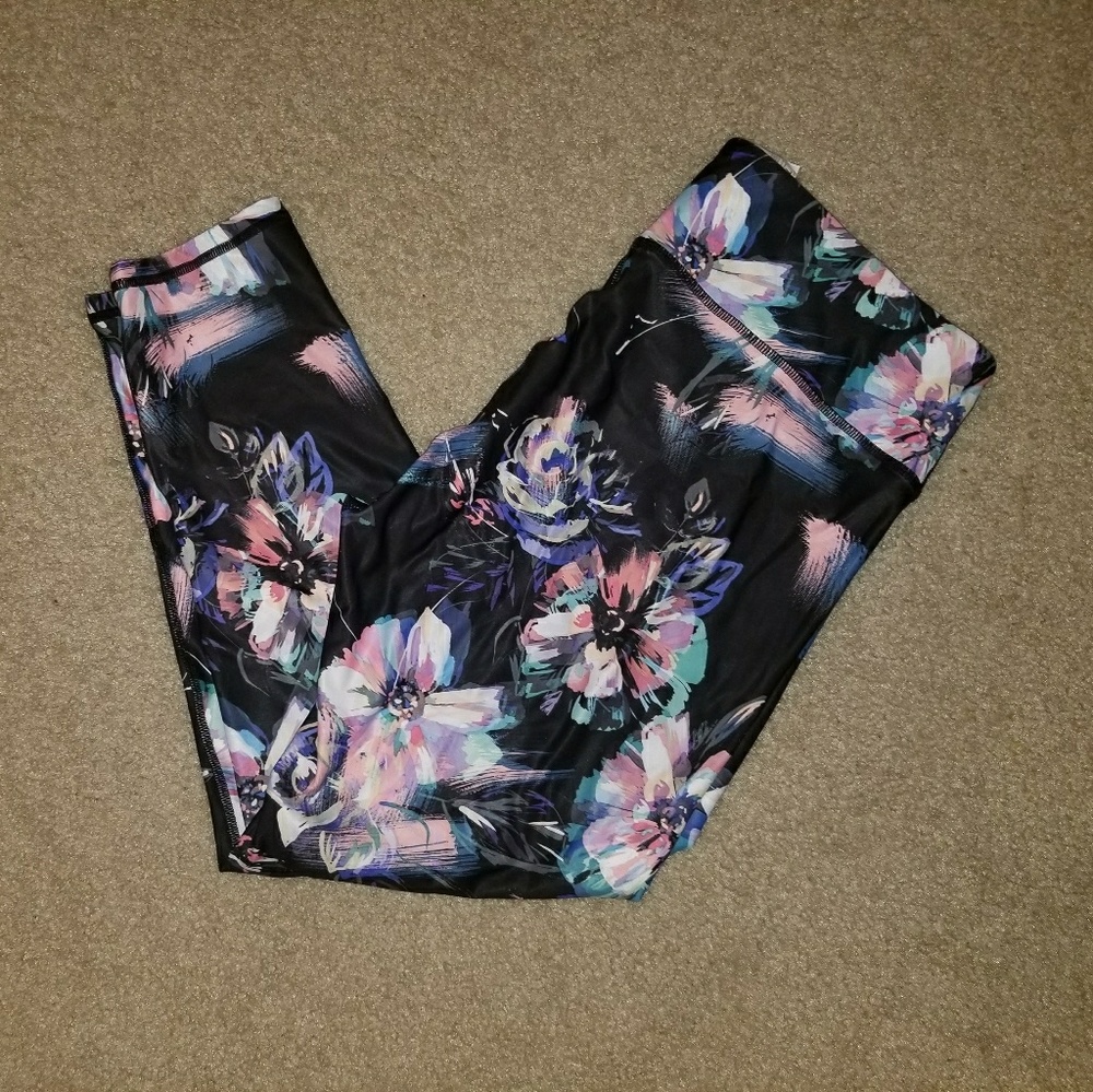 Fabletics Capri leggings
